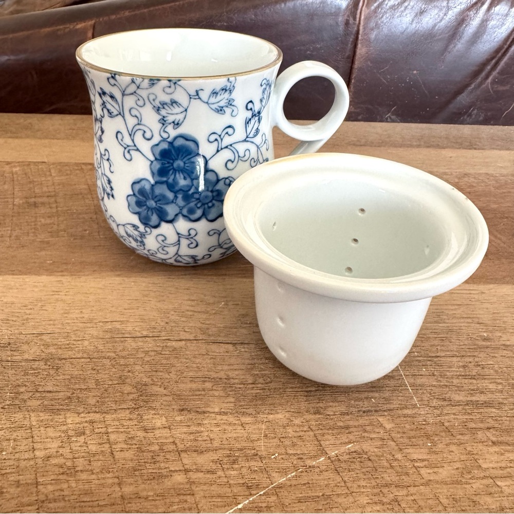 Collectible Porcelain Tea Cup with Colander Blue and White Floral Asian Chinese